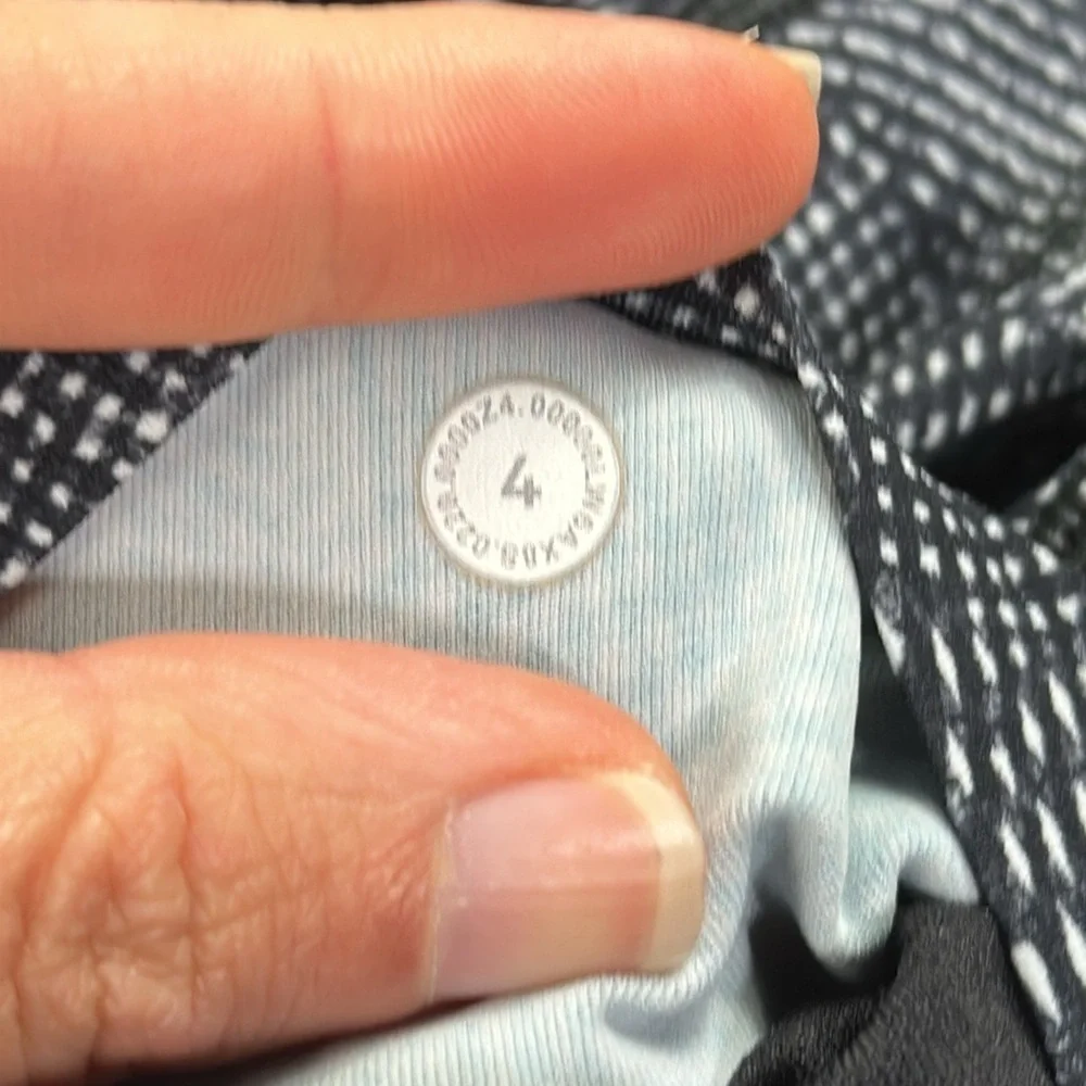 Lululemon Time To Sweat Crop 23
